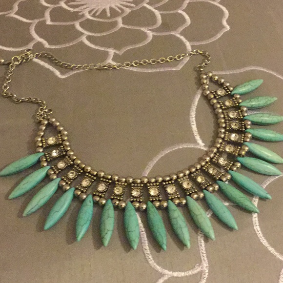 Jewelry - Turquoise fashion necklace